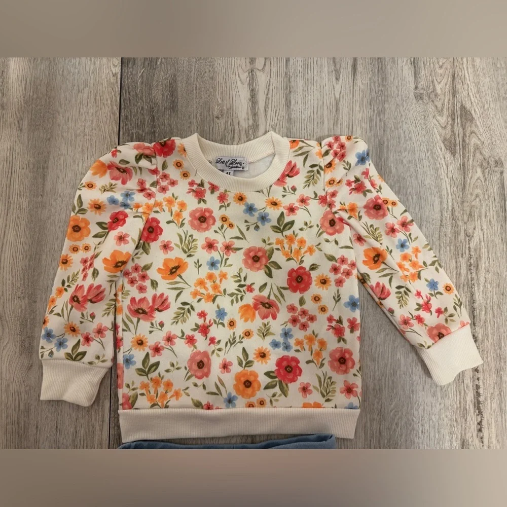 Floral Sweatshirt and Blue Leggings Set